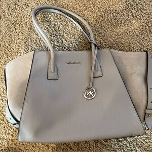 Michael Kors Elegant Gray Tote Bag